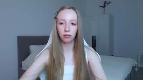 Snapshot of luna_insanity chatting on 3, 10, 2025 Luna online show from 3, 10, 2025