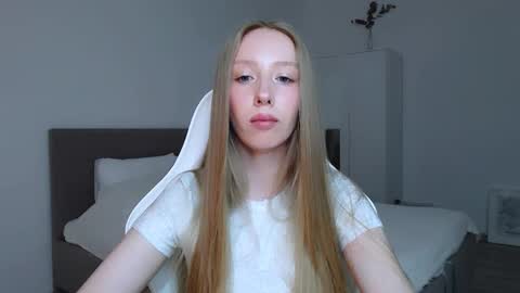 Snapshot of luna_insanity chatting on 20, 10, 2025 Luna online show from 20, 10, 2025