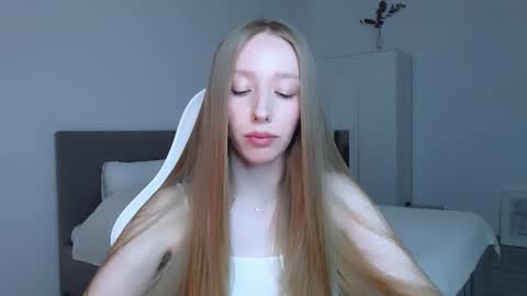 Snapshot of luna_insanity chatting on 21, 10, 2025 Luna online show from 21, 10, 2025