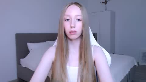 Snapshot of luna_insanity chatting on 20, 11, 2025 Luna online show from 20, 11, 2025