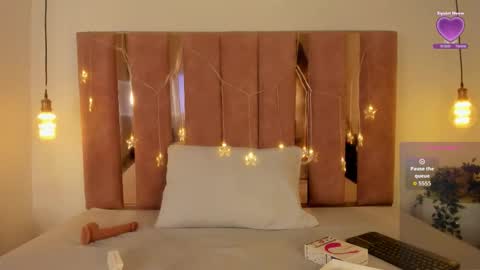 Snapshot of luna_kassiel chatting on 14, 12, 2025 luna_kassiel online show from 14, 12, 2025