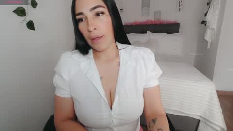 Snapshot of luna_lgomez chatting on 12, 9, 2025 luna online show from 12, 9, 2025