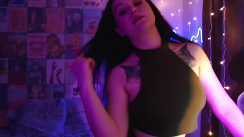 luna_limerence online show from 13, 4, 2026