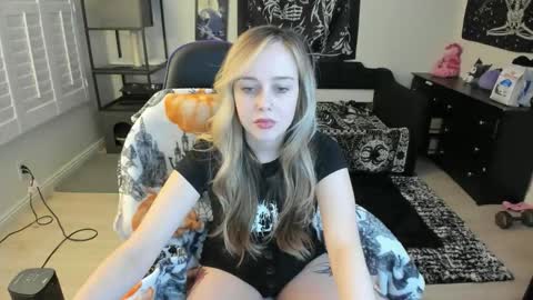 Luna online show from 7, 2, 2026