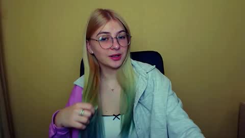 Luna online show from 21, 1, 2025