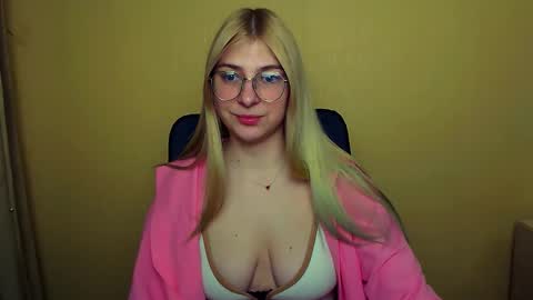 Luna online show from 1, 2, 2025