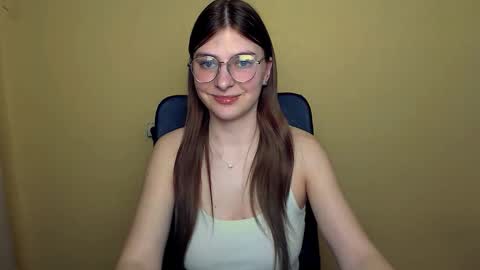 Luna online show from 25, 2, 2026