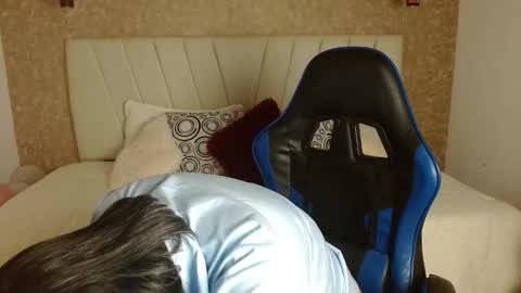 Snapshot of luna_merie chatting on 13, 10, 2025 Luna online show from 13, 10, 2025