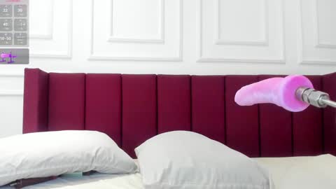 Snapshot of luna_monroe_ chatting on 3, 1, 2025 online show from 3, 1, 2025