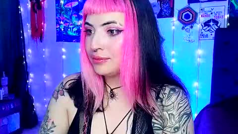 MISS LUNA  online show from 1, 3, 2025