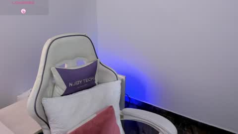 Snapshot of luna_rose10 chatting on 23, 6, 2026 luna rose online show from 23, 6, 2026