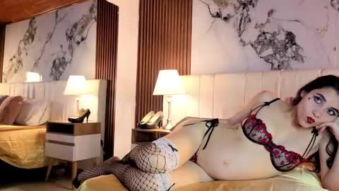 Snapshot of luna_star__18 chatting on 1, 11, 2025 A M M Y online show from 1, 11, 2025