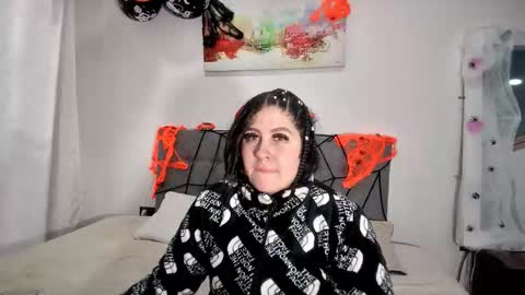 Luna online show from 17, 10, 2025