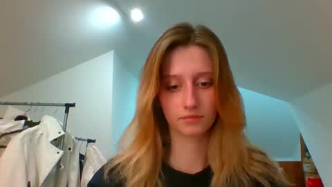 Snapshot of luna_xsensual chatting on 11, 12, 2024 L U N A online show from 11, 12, 2024