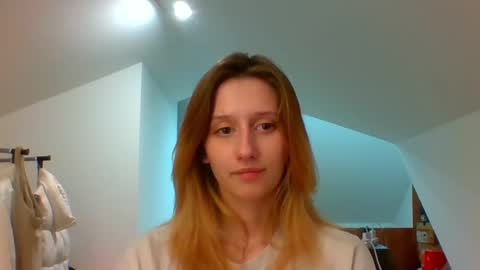 Snapshot of luna_xsensual chatting on 23, 12, 2024 L U N A online show from 23, 12, 2024