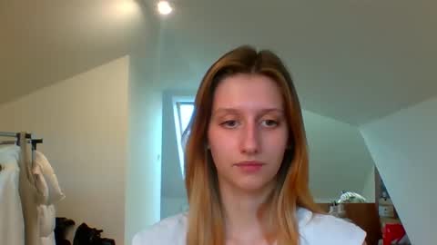 Snapshot of luna_xsensual chatting on 30, 12, 2024 L U N A online show from 30, 12, 2024