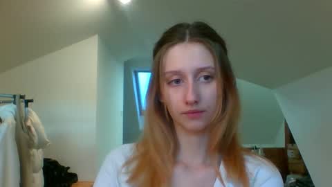 Snapshot of luna_xsensual chatting on 3, 1, 2025 L U N A online show from 3, 1, 2025
