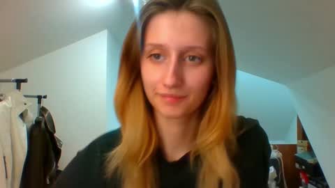 Snapshot of luna_xsensual chatting on 30, 1, 2025 L U N A online show from 30, 1, 2025