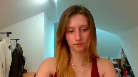 Snapshot of luna_xsensual chatting on 5, 2, 2025 L U N A online show from 5, 2, 2025
