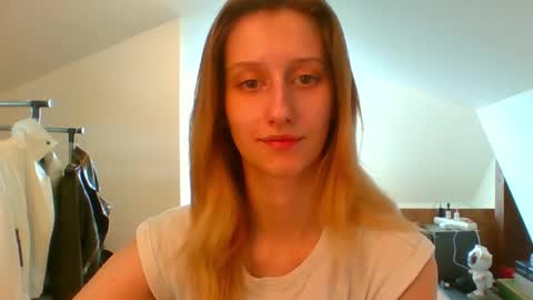 Snapshot of luna_xsensual chatting on 21, 2, 2025 L U N A online show from 21, 2, 2025