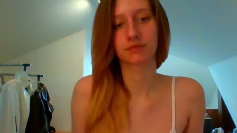 Snapshot of luna_xsensual chatting on 28, 2, 2025 L U N A online show from 28, 2, 2025