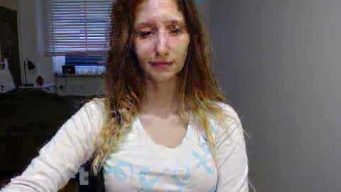 Snapshot of luna_xsensual chatting on 1, 10, 2025 L U N A online show from 1, 10, 2025