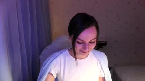 Snapshot of lunaa_bluee chatting on 26, 10, 2025 lunaa_bluee online show from 26, 10, 2025