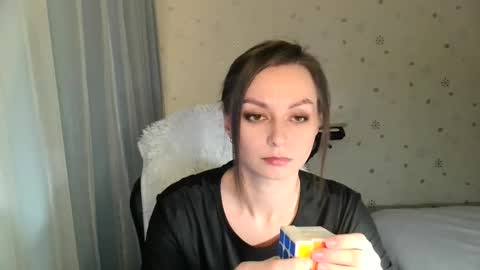 Snapshot of lunaa_bluee chatting on 27, 10, 2025 lunaa_bluee online show from 27, 10, 2025