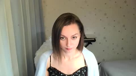 Snapshot of lunaa_bluee chatting on 28, 10, 2025 lunaa_bluee online show from 28, 10, 2025
