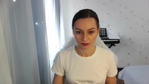 Snapshot of lunaa_bluee chatting on 31, 10, 2025 lunaa_bluee online show from 31, 10, 2025