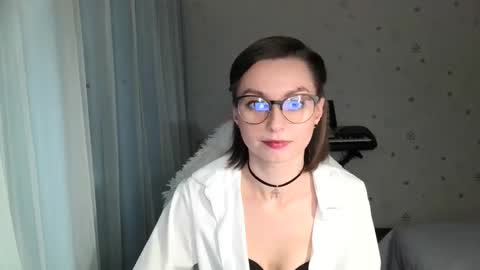 Snapshot of lunaa_bluee chatting on 6, 11, 2025 lunaa_bluee online show from 6, 11, 2025