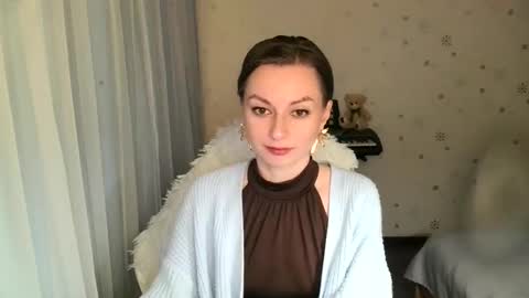 Snapshot of lunaa_bluee chatting on 28, 11, 2025 lunaa_bluee online show from 28, 11, 2025