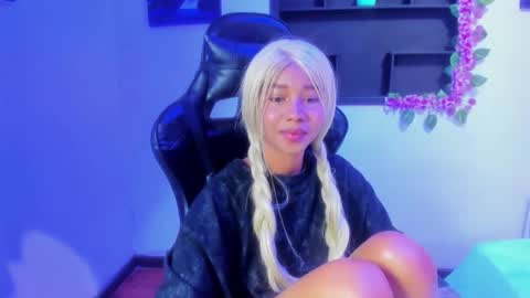 Snapshot of lunaa_brunettee chatting on 11, 2, 2026 lunna online show from 11, 2, 2026