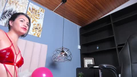 Snapshot of lunaa_lynch chatting on 22, 12, 2024 Luna online show from 22, 12, 2024