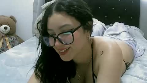 lunaa_sub online show from 21, 2, 2025