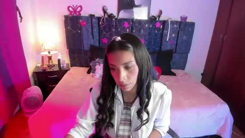 lunaaa_07 online show from 25, 4, 2026