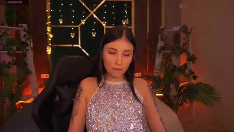 lunaamay online show from 25, 2, 2026