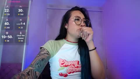 Snapshot of lunaaponte chatting on 28, 11, 2025 LUNA online show from 28, 11, 2025