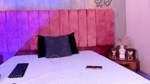 Snapshot of lunaariass chatting on 25, 6, 2026 luna arias online show from 25, 6, 2026