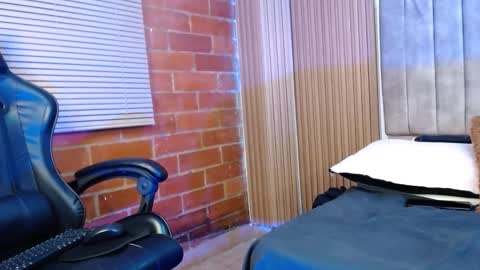 Luna online show from 4, 12, 2025