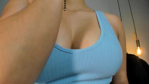 Luna Aspen online show from 1, 11, 2025