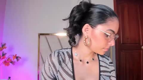 Luna Aspen online show from 3, 2, 2026