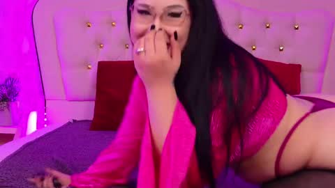 lunababe_ online show from 11, 5, 2026