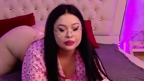 Snapshot of lunababe_ chatting on 13, 6, 2026 lunababe_ online show from 13, 6, 2026