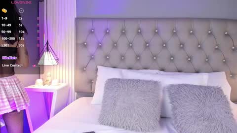 Luna  online show from 12, 3, 2026