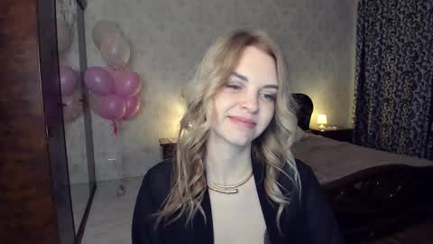 Snapshot of lunaflinn chatting on 4, 3, 2026 lunaflinn online show from 4, 3, 2026