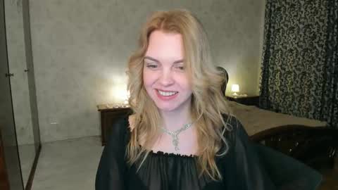 Snapshot of lunaflinn chatting on 5, 3, 2026 lunaflinn online show from 5, 3, 2026