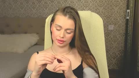 Snapshot of lunafox__ chatting on 20, 2, 2026 Sophie online show from 20, 2, 2026