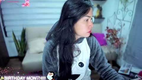 Luna online show from 2, 12, 2025