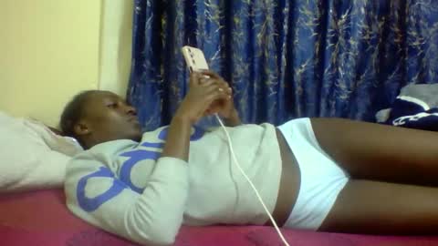 Snapshot of lunah_kitty chatting on 18, 4, 2026 lunah_kitty online show from 18, 4, 2026